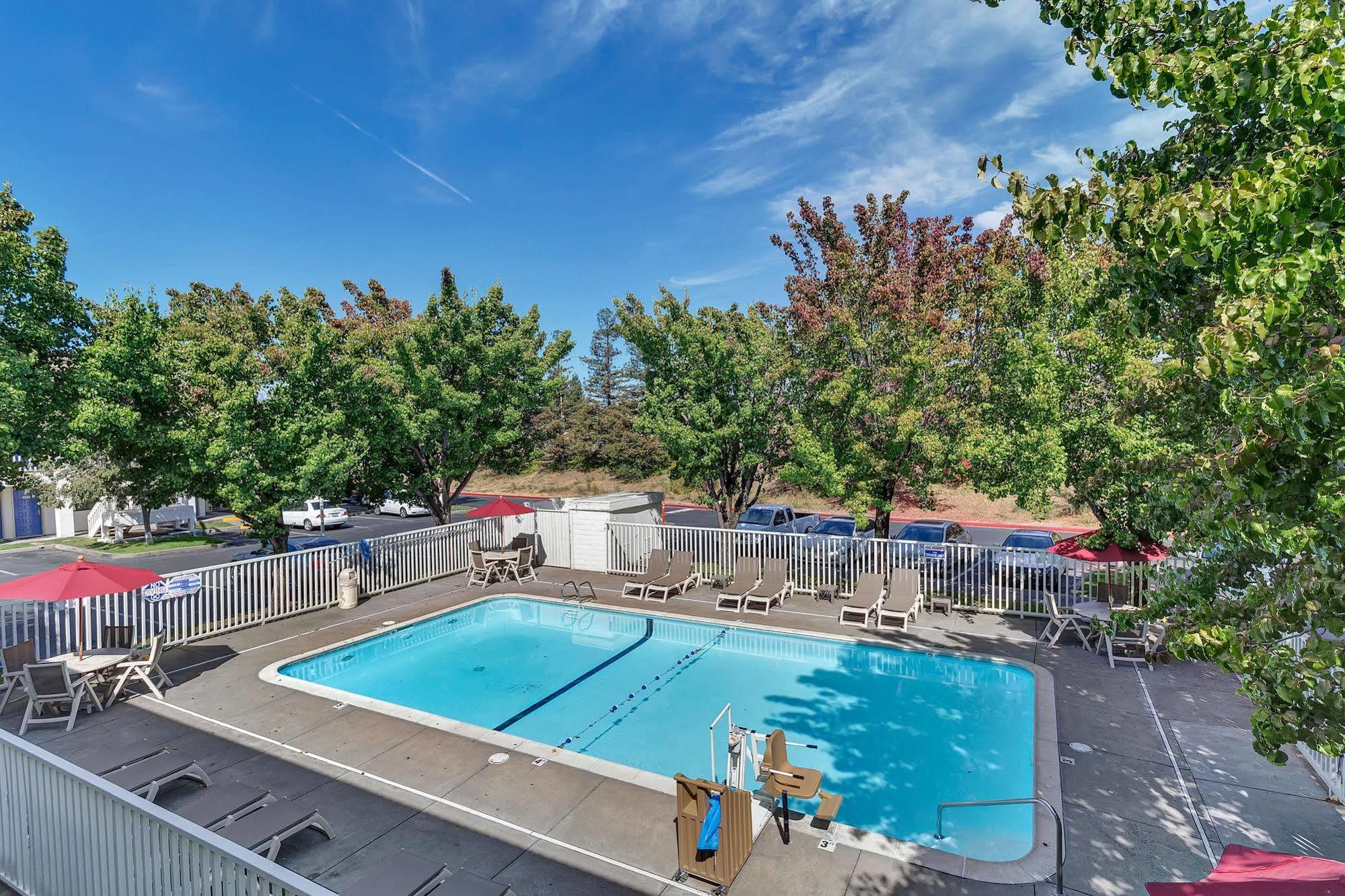 Motel 6-Santa Rosa, Ca - North מראה חיצוני תמונה