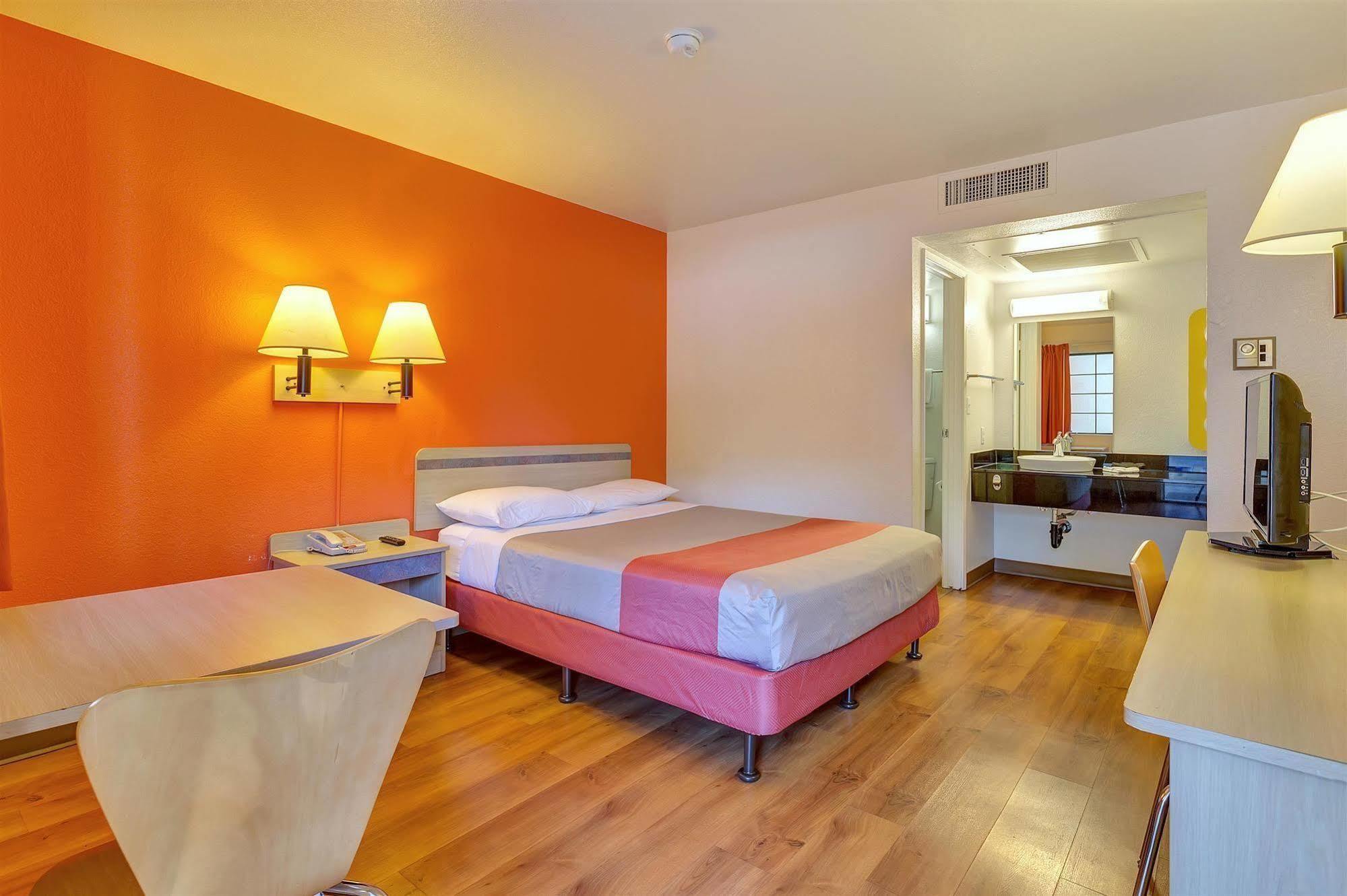 Motel 6-Santa Rosa, Ca - North מראה חיצוני תמונה